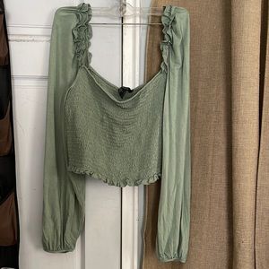 Forever 21 mint green long sleeve peasant top size L